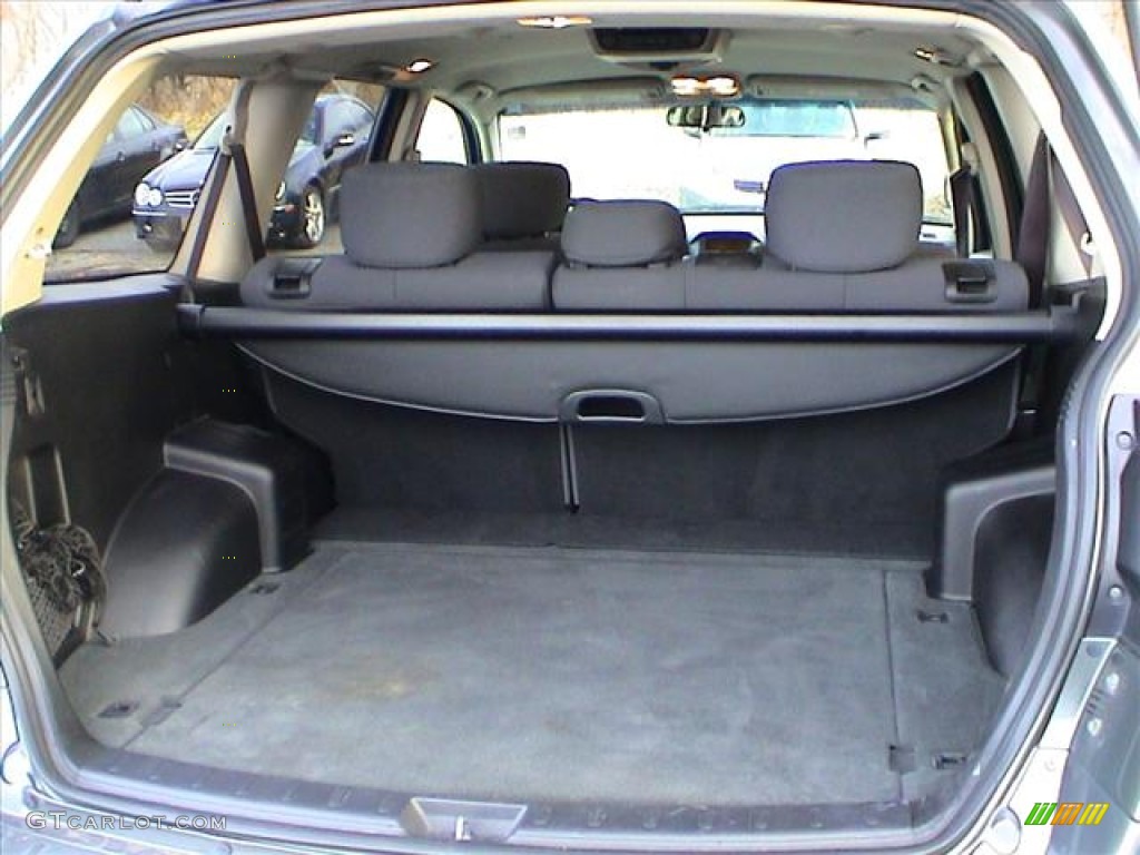 2006 Mitsubishi Endeavor LS AWD Trunk Photo #57005009