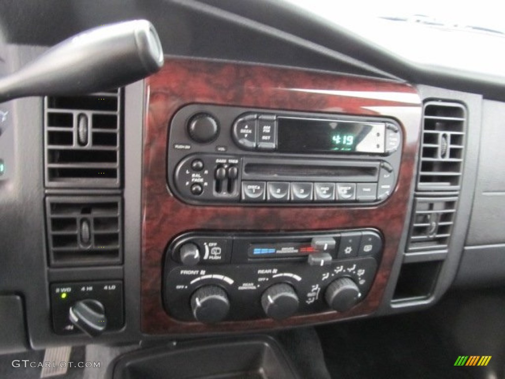 2002 Dodge Durango SLT Plus 4x4 Audio System Photos