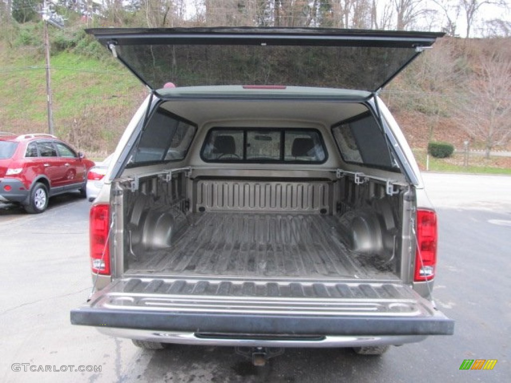 2006 Dodge Ram 2500 SLT Regular Cab 4x4 Trunk Photo #57009579