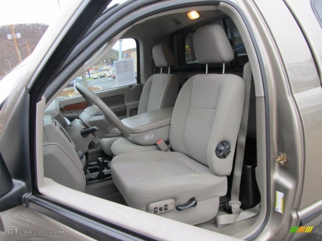 2006 Ram 2500 SLT Regular Cab 4x4 - Light Khaki Metallic / Khaki photo #9