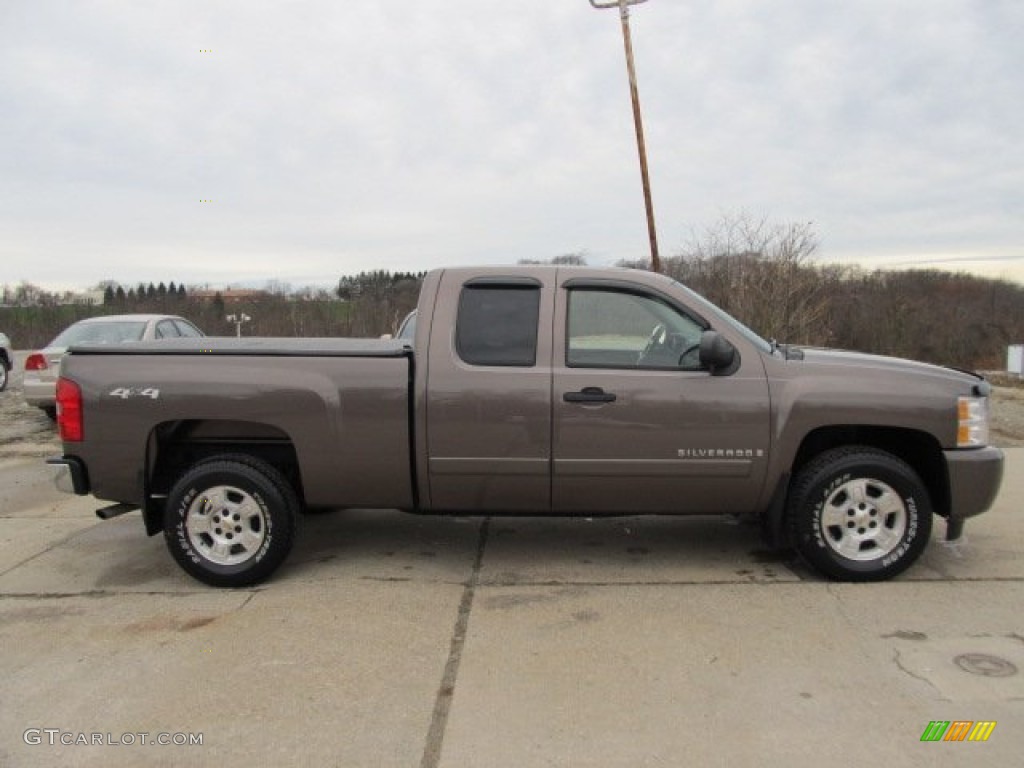 Desert Brown Metallic 2007 Chevrolet Silverado 1500 LT Extended Cab 4x4 Exterior Photo #57009671