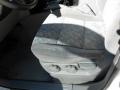 White - Sorento LX Photo No. 14