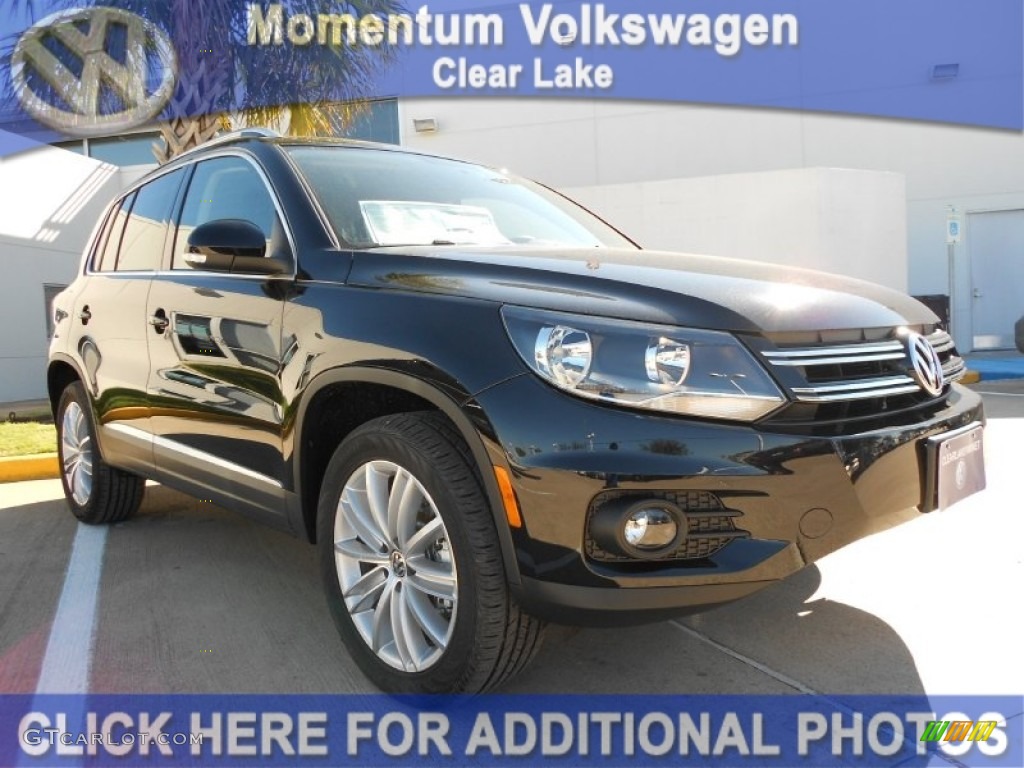 2012 Tiguan SE - Deep Black Metallic / Black photo #1