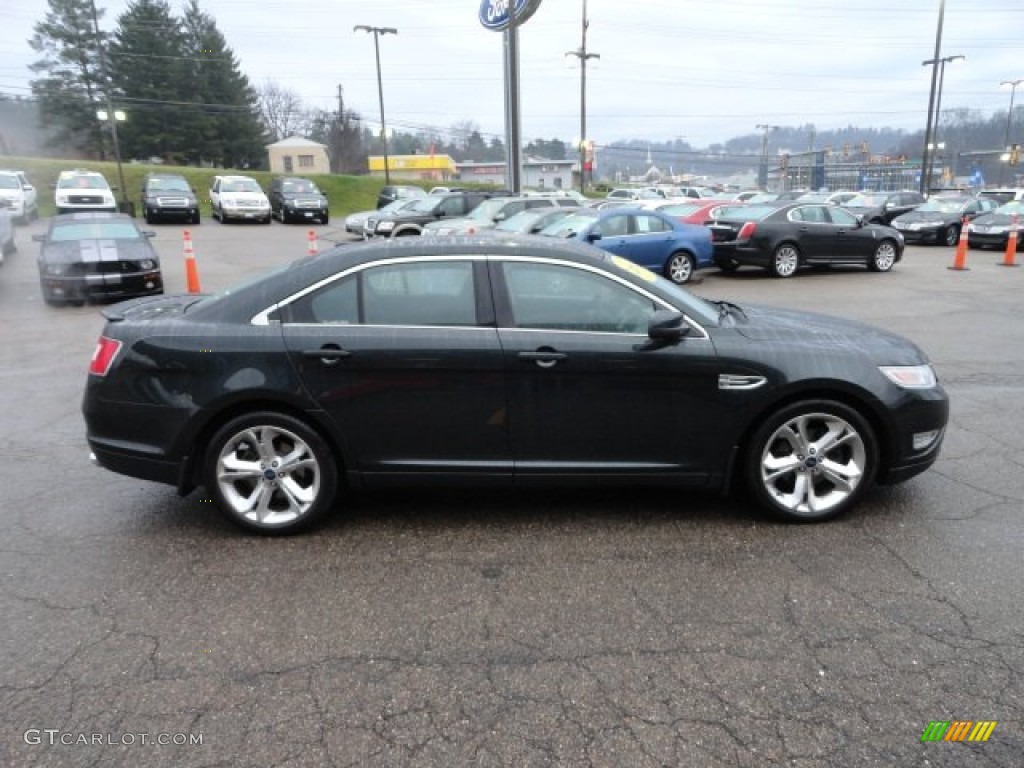 2010 Taurus SHO AWD - Atlantis Green Metallic / Charcoal Black photo #5