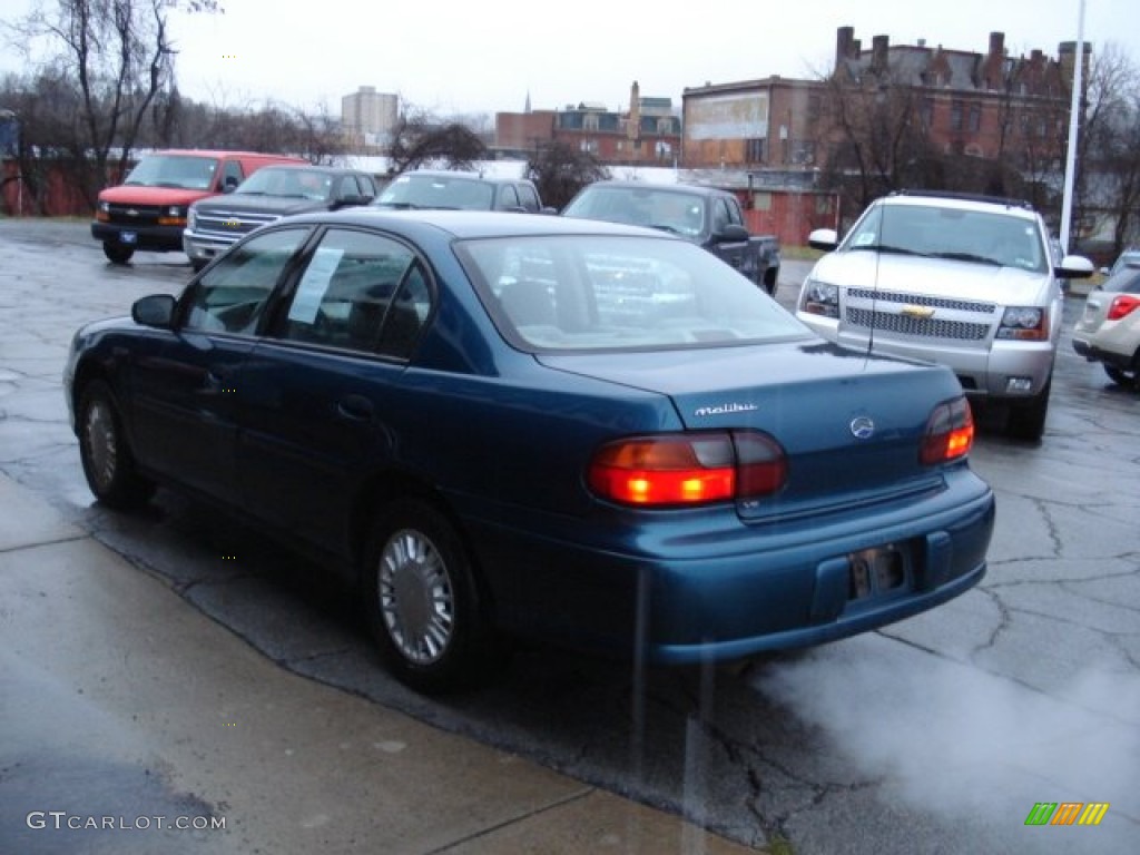 2002 Malibu Sedan - Dark Tropic Teal Metallic / Gray photo #6