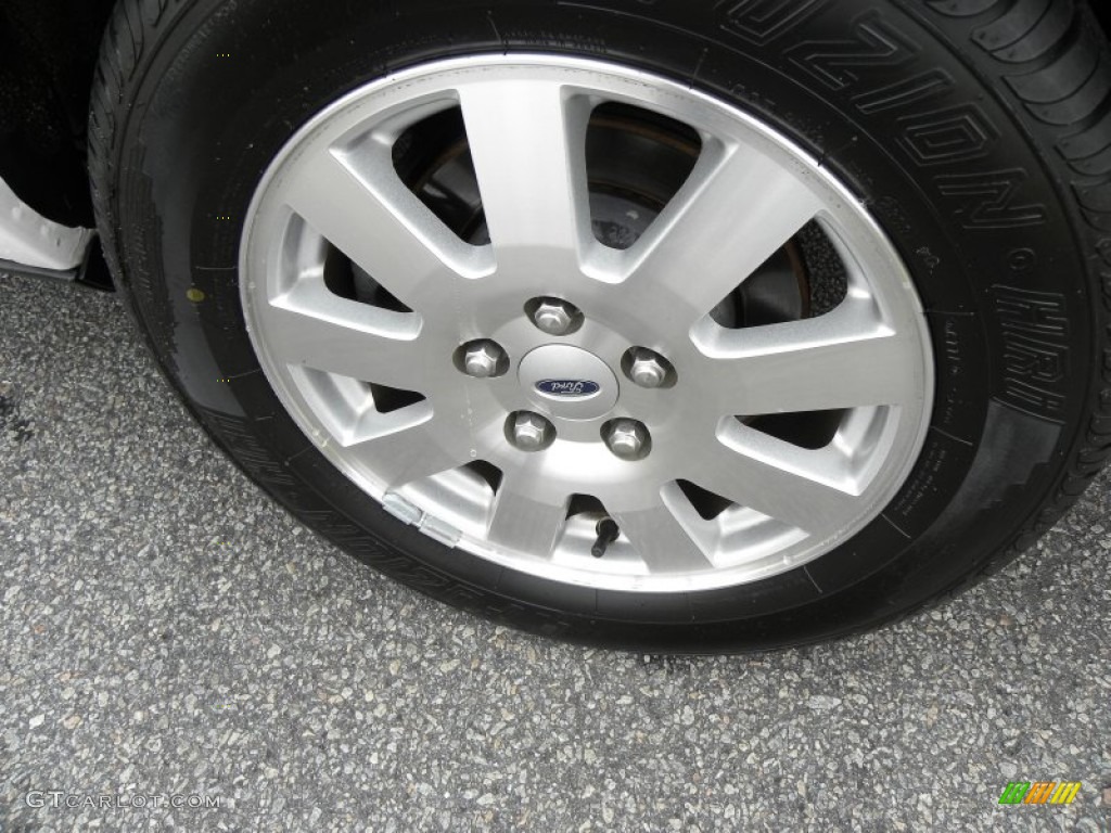 2008 Ford Crown Victoria LX Wheel Photo #57018917