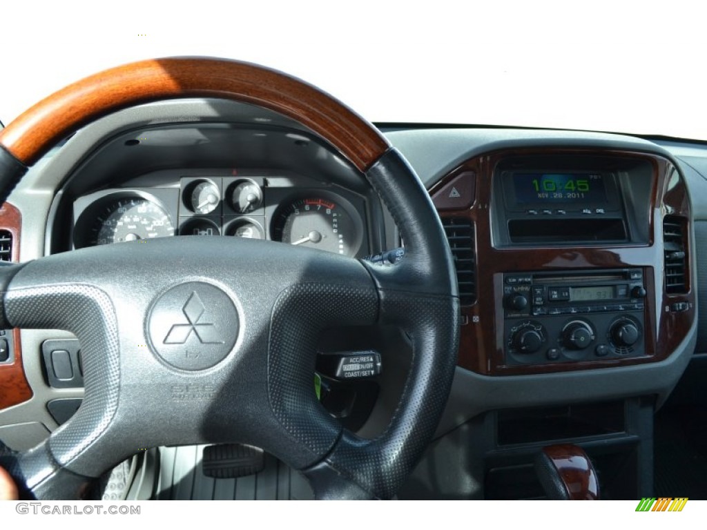 2003 Montero Limited 4x4 - Solano Black Pearl / Charcoal photo #6