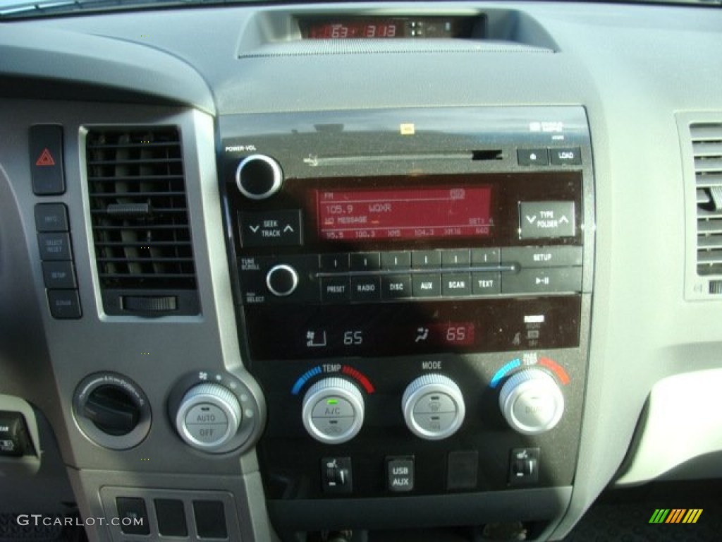 2010 Tundra Limited Double Cab 4x4 - Silver Sky Metallic / Graphite Gray photo #11