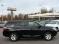 Black - Highlander V6 4WD Photo No. 1