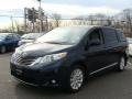 Front 3/4 View of 2011 Sienna XLE AWD