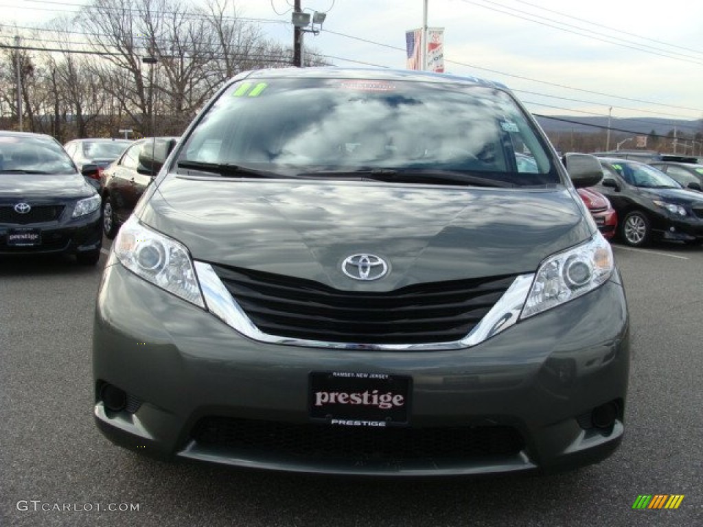 2011 Sienna LE - Cypress Green Pearl / Bisque photo #2