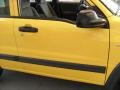 2004 Bright Yellow Suzuki Grand Vitara LX 4WD  photo #9