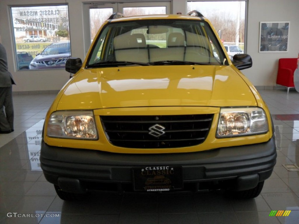 2004 Grand Vitara LX 4WD - Bright Yellow / Gray photo #11