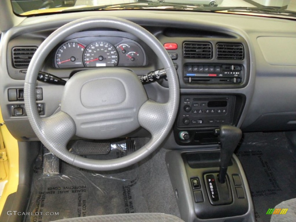 2004 Grand Vitara LX 4WD - Bright Yellow / Gray photo #21