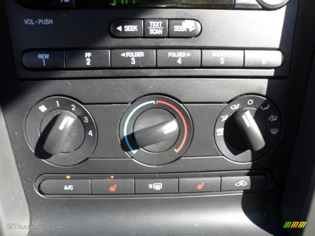 2007 Ford Mustang GT Premium Coupe Controls Photo #57028133