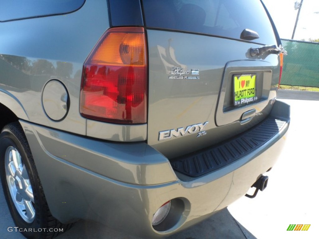 2004 Envoy XL SLE - Silver Green Metallic / Dark Pewter photo #22