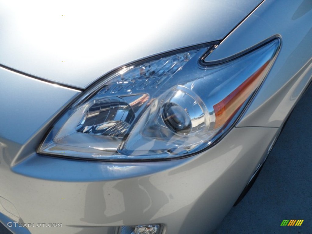 Classic Silver Metallic 2011 Toyota Prius Hybrid III Exterior Photo #57031839