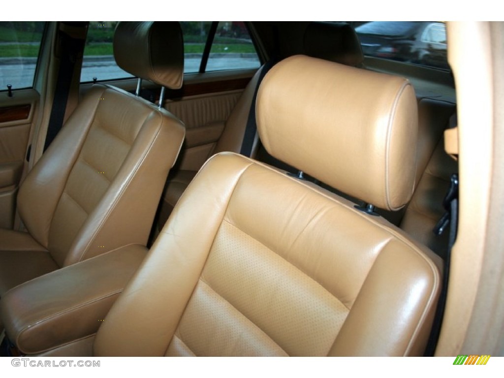 Palomino Interior 1992 Mercedes-Benz E Class 300 E Sedan Photo #57032537