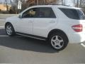 Arctic White - ML 550 4Matic Photo No. 8