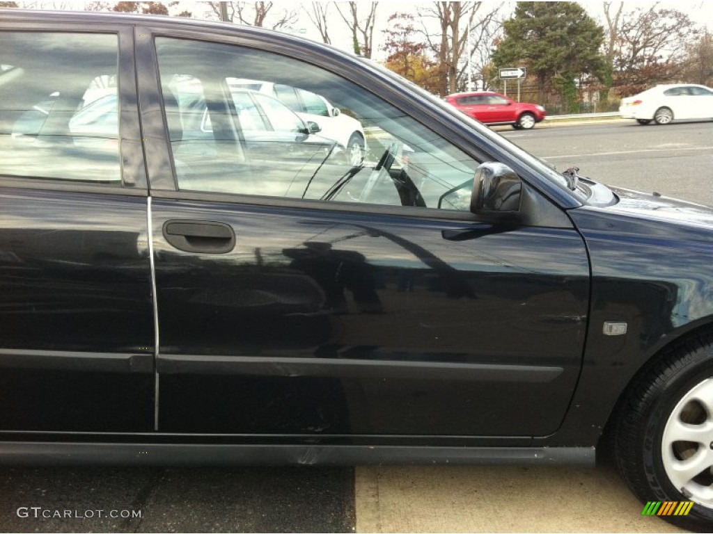2001 S40 1.9T - Midnight Black Metallic / Off Black photo #12
