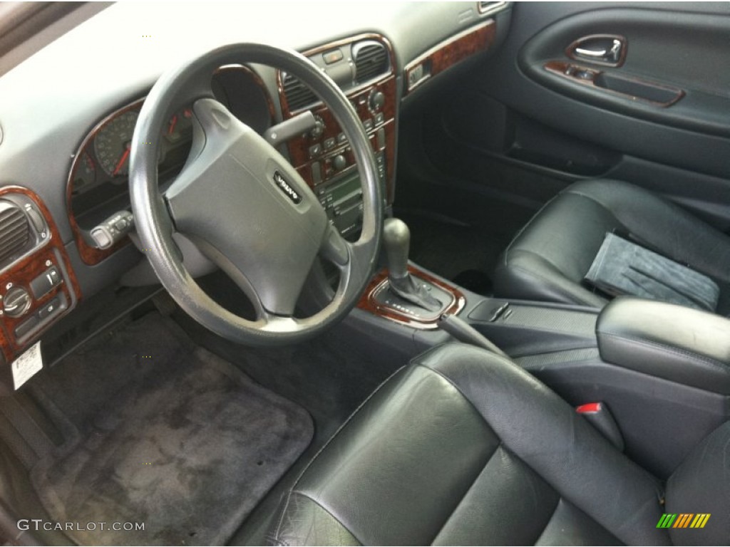 2001 S40 1.9T - Midnight Black Metallic / Off Black photo #24