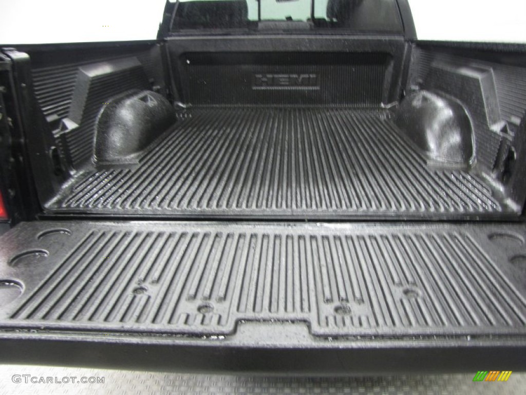 2004 Ram 1500 SLT Quad Cab - Black / Dark Slate Gray photo #20