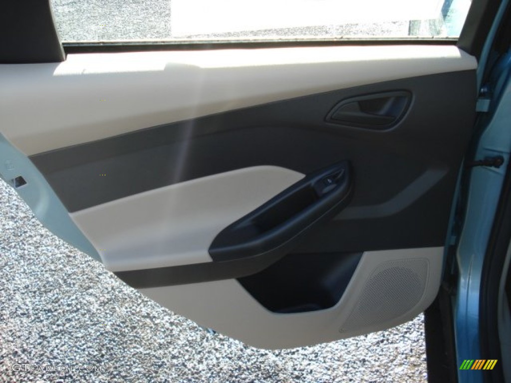 2012 Focus SE Sedan - Frosted Glass Metallic / Stone photo #14
