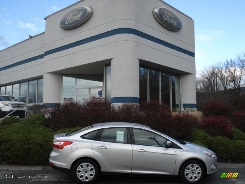 2012 Focus SE Sedan - Ingot Silver Metallic / Stone photo #1
