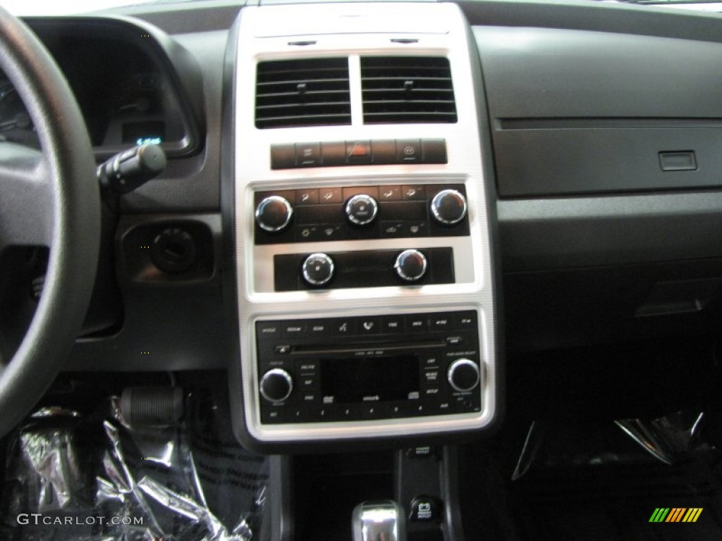 2009 Journey SXT - Inferno Red Crystal Pearl / Dark Slate Gray/Light Graystone photo #10