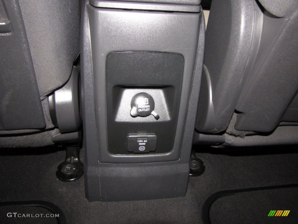 2009 Journey SXT - Inferno Red Crystal Pearl / Dark Slate Gray/Light Graystone photo #30