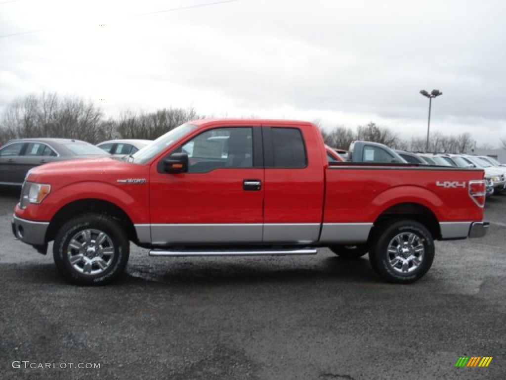 2011 F150 XLT SuperCab 4x4 - Race Red / Steel Gray photo #5