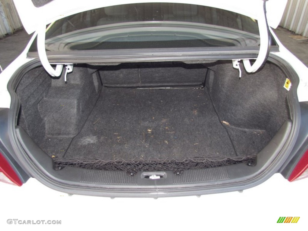2002 Ford Taurus SEL Trunk Photo #57041759