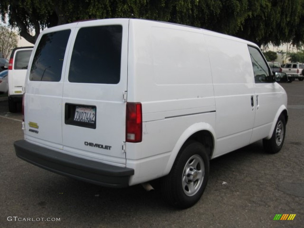 2005 Astro Cargo Van - Summit White / Medium Gray photo #6