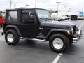 Black - Wrangler X 4x4 Photo No. 2