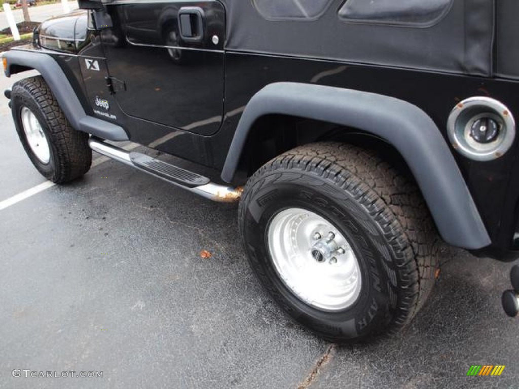 2004 Wrangler X 4x4 - Black / Dark Slate Gray photo #4