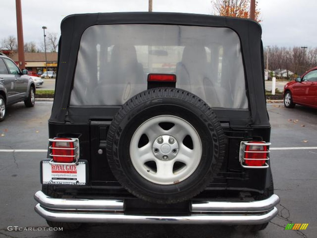 2004 Wrangler X 4x4 - Black / Dark Slate Gray photo #6