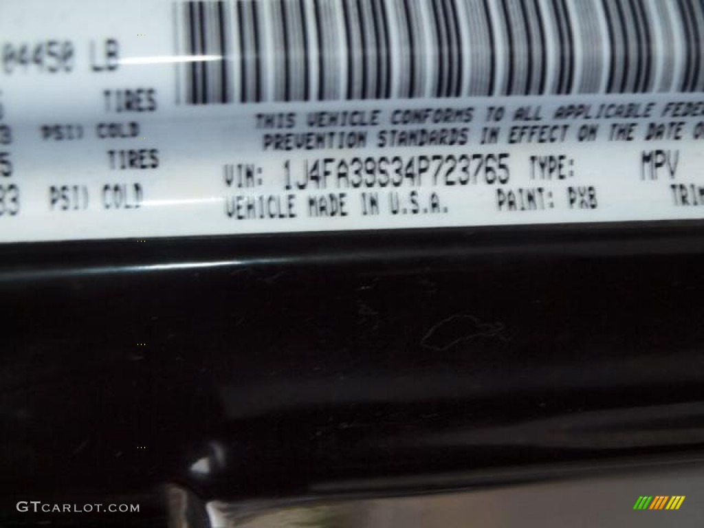 2004 Wrangler X 4x4 - Black / Dark Slate Gray photo #17