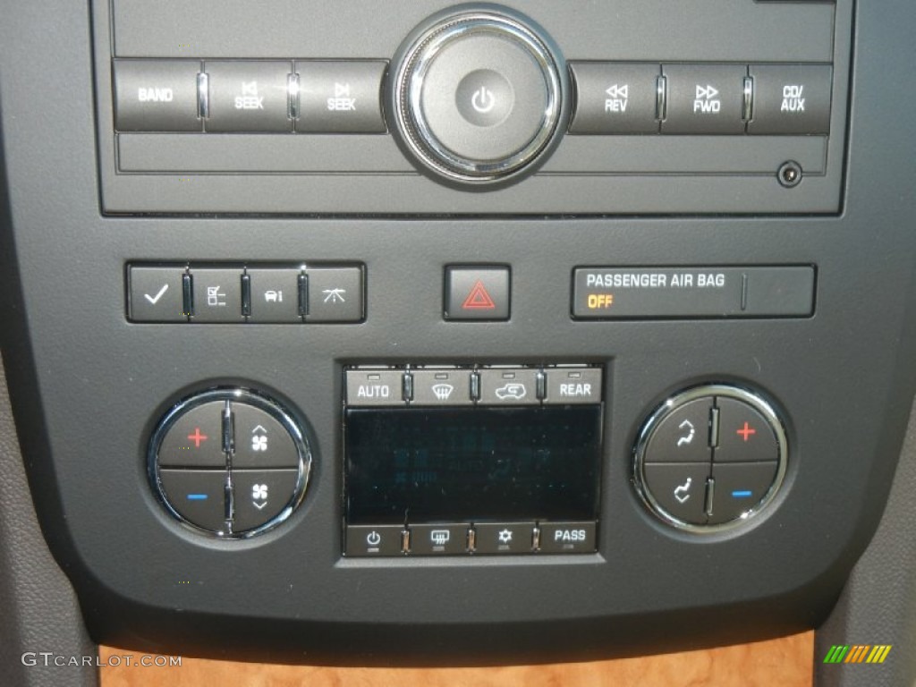 2012 Buick Enclave FWD Controls Photo #57045779