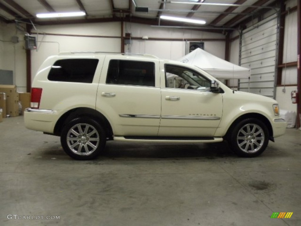 2008 Aspen Limited 4WD - Cool Vanilla / Light Graystone photo #6