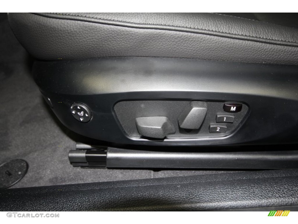 2012 1 Series 128i Coupe - Black Sapphire Metallic / Black photo #13