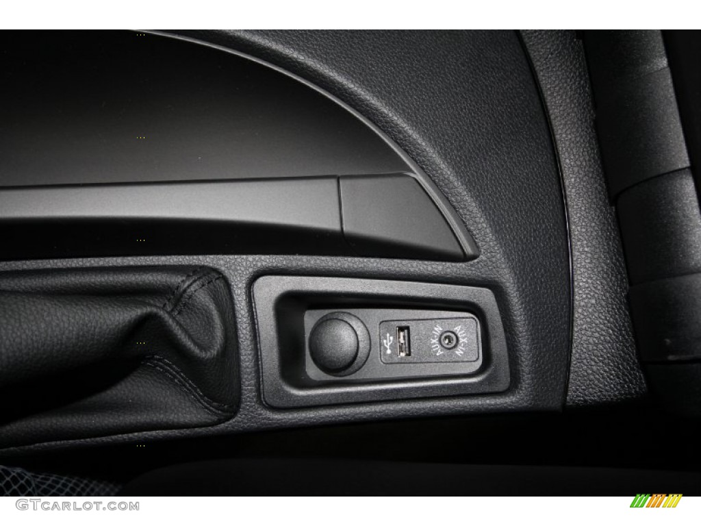 2012 1 Series 128i Coupe - Black Sapphire Metallic / Black photo #18