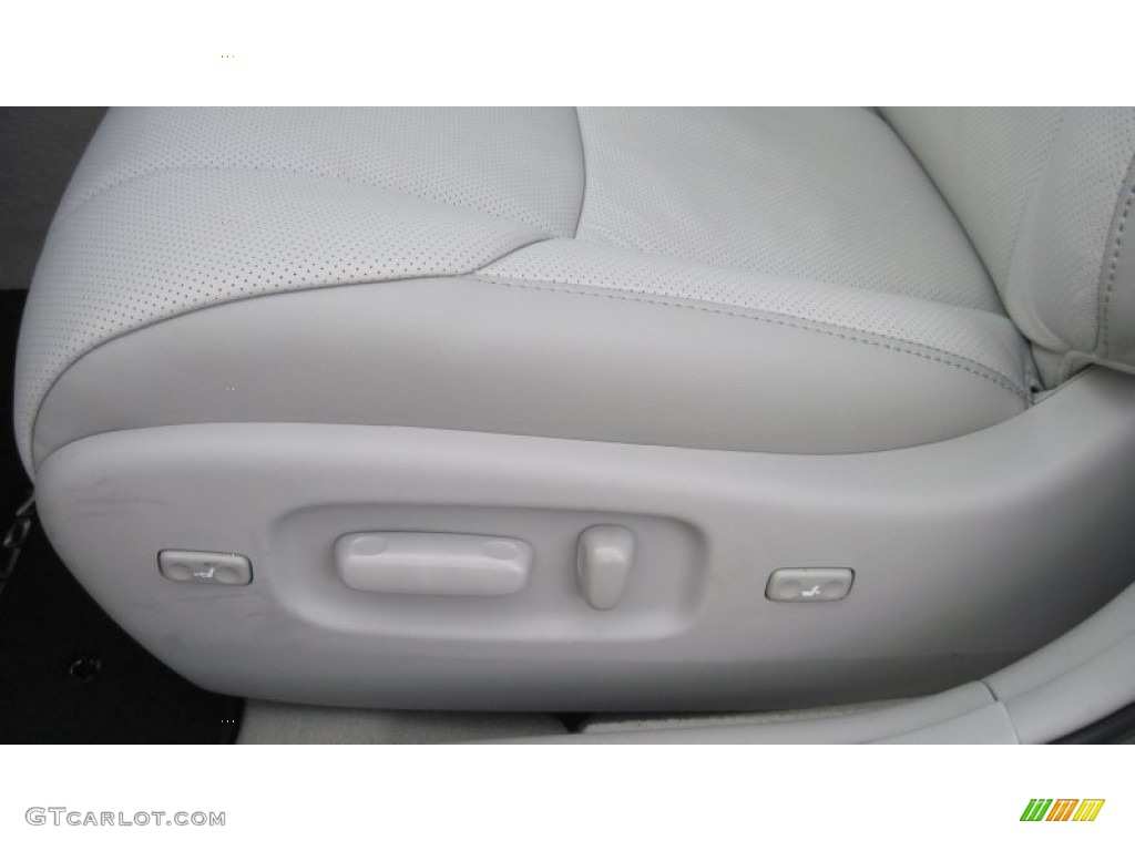 2011 Avalon Limited - Cypress Green Pearl / Light Gray photo #13