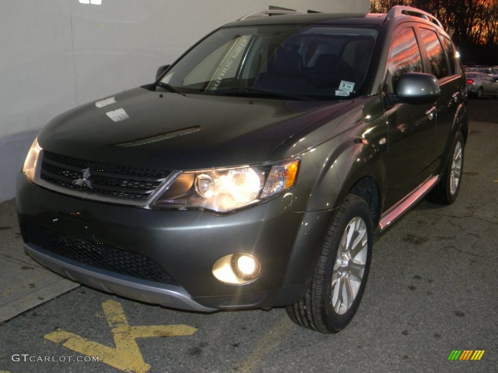 2008 Outlander SE 4WD - Manitoba Green Metallic / Black photo #1