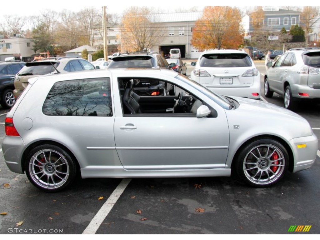 2004 Volkswagen R32 Standard R32 Model Exterior Photos
