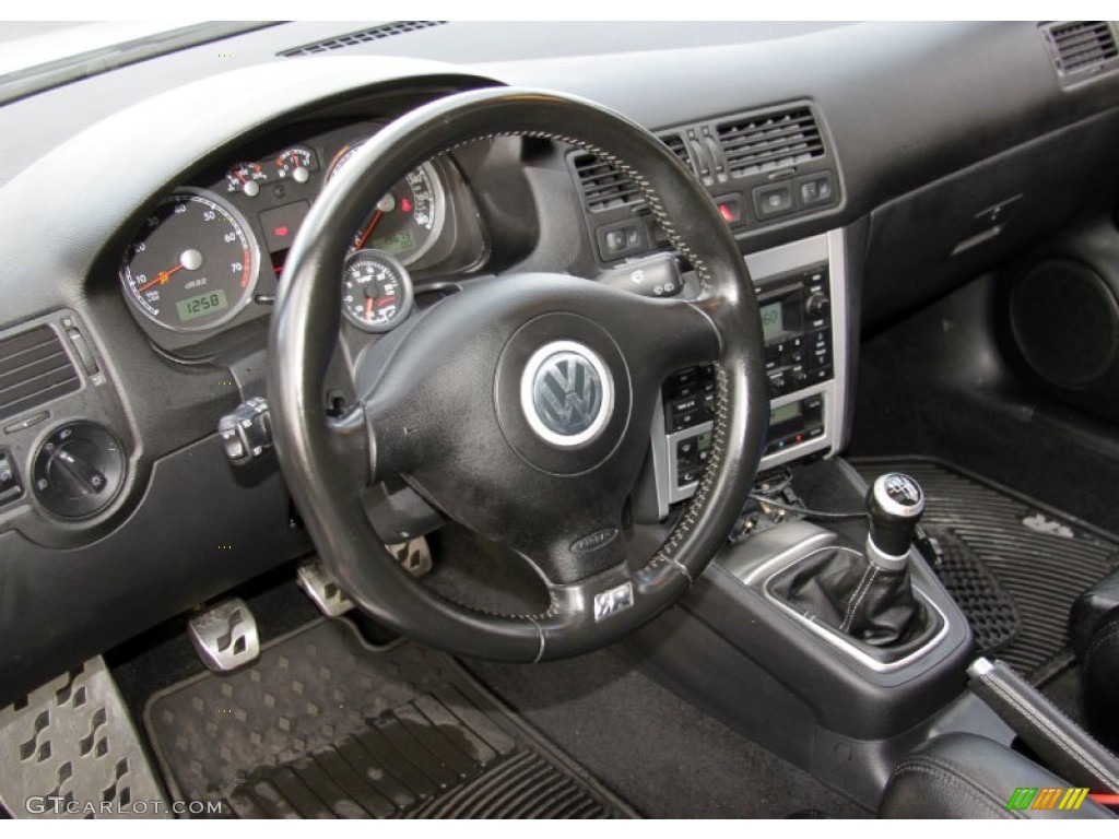 2004 Volkswagen R32 Standard R32 Model Black Leather Steering Wheel Photo #57063215