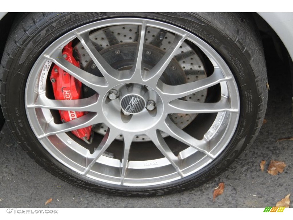 2004 Volkswagen R32 Standard R32 Model Custom Wheels Photo #57063236