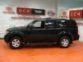 Super Black - Pathfinder SE 4x4 Photo No. 4