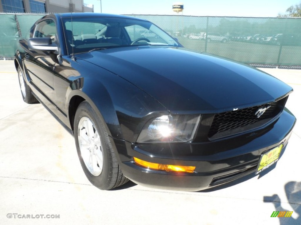 2008 Mustang V6 Premium Coupe - Black / Light Graphite photo #1