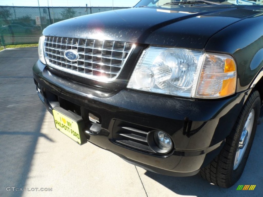 2004 Explorer XLT - Black / Graphite photo #12