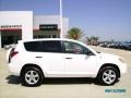 Super White - RAV4 I4 Photo No. 2